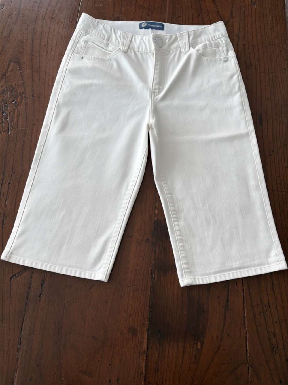 Democracy AbSolution White Denim Boot Cut Crop Bermuda Shorts Size 8